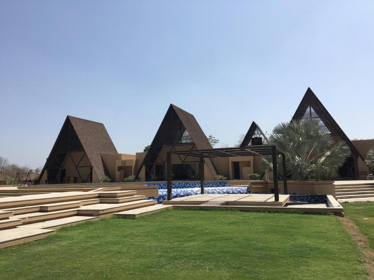 Hotel Jagira Ananta Elite , Sasan Gir à Chitrod Extérieur photo