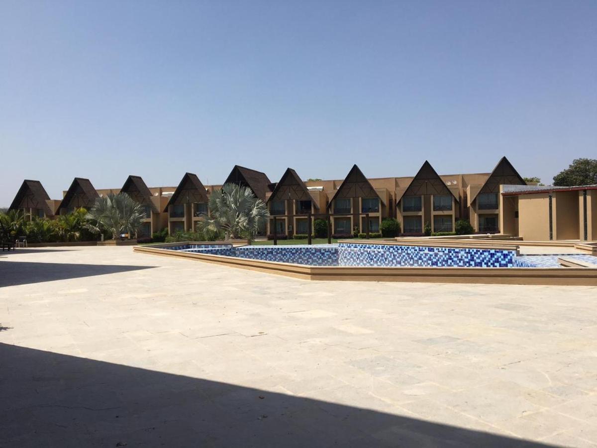 Hotel Jagira Ananta Elite , Sasan Gir à Chitrod Extérieur photo