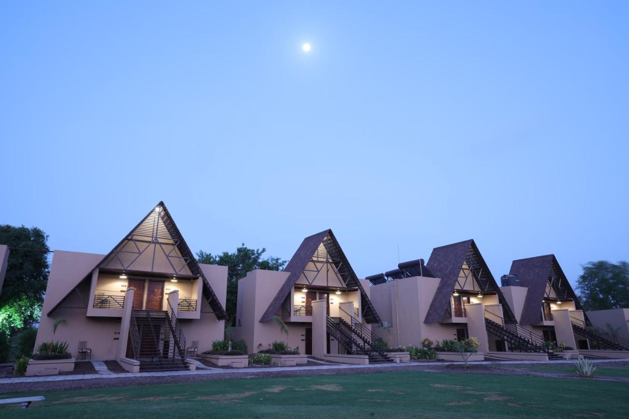 Hotel Jagira Ananta Elite , Sasan Gir à Chitrod Extérieur photo